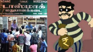 உனக்கு 18 எனக்கு 200! வித்து பொழச்சிக்கோ.. டாஸ்மாக் செக்யூரிட்டிக்கு பங்கு கொடுத்த பலே கொள்ளையர்கள்! 