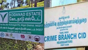  கொடநாடு கொலை, கொள்ளை வழக்கு: ஓட்டுநர் கனகராஜுடன் 100 முறை செல்போனில் பேசிய டிஎஸ்பி..சிபிசிஐடி உறுதி