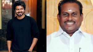 நடிகர் விஜய் அரசியலில் சாதிக்க முடியாது! எம்.ஜி.ஆருக்கு நிகரில்லை! சீண்டிய அதிமுக மாஜி அமைச்சர்! 