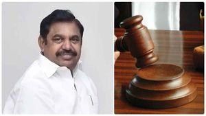 எடப்பாடி பழனிசாமிக்கு புது சிக்கல்.. 30 நாளில் குற்றப்பத்திரிக்கை.. சேலம் நீதிமன்றம் அதிரடி உத்தரவு 