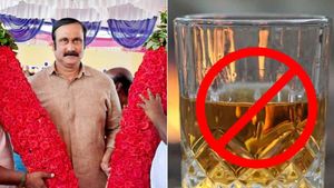 ''செந்தில்பாலாஜிக்கு மதுவிலக்கை பற்றி தெரியல! திமுக ஆட்சியில் எங்கும் மது எதிலும் மது''! -அன்புமணி 