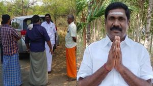 வெட்கத்தை விட்டுச் சொல்கிறேன்! என்னை யாரும் மதிப்பதேயில்லை! அதிமுக எம்.எல்.ஏ. குமுறல்! 