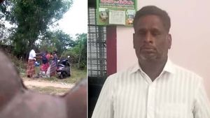 செருப்பால் அடித்த திமுக பிரமுகர்.. கலங்கிய பழங்குடி பெண்கள்.. உடனே ஆக்சன் எடுத்த கலெக்டர் 