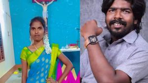 ஏரிக்கரைக்கு போன ஜோடி.. திடீர்னு அந்த கேள்வியை கேட்ட இளம்பெண்.. பனியனை கழட்டி.. கலங்கிய காஞ்சிபுரம்