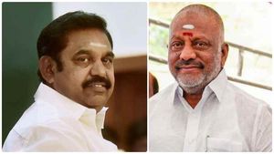  இதுவும் பிளானா? “அந்த பயம்..” எடப்பாடி தரப்பு எகிற.. வெடிக்கும் ஓபிஎஸ் டீம்! “நாங்க என்ன கிரிமினலா?”
