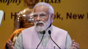 பக்கத்து வீட்டுக்காரரை பழிவாங்க இப்படியா? பிரதமர் மோடிக்கு மனித வெடிகுண்டு மிரட்டல்!சிக்கிய சேவியர் 