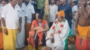 சிலுவம்பாளையத்தில் யாக பூஜை.. “ஏறுமுகம்”.. சொந்த ஊரில் குடும்பத்தினருடன் பங்கேற்ற எடப்பாடி பழனிசாமி! 