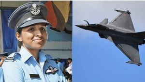 உயர பறந்த சிறகுகள்! பிரான்சில் கெத்தாக ரஃபேல் விமானத்தை இயக்கி புதிய சாதனையை படைத்தார் ஷிவாங்கி சிங் 