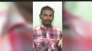மகளுக்கு நிச்சயதார்த்த ஏற்பாடு.. மணல் மாஃபியாக்களால் நிலை குலைந்த விஏஓ குடும்பம்.. உருக்கமான  தகவல் 