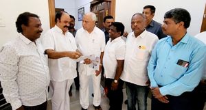 கர்நாடகாவில் ஓ பன்னீர் செல்வம் அணிக்கு பாஜகவில் சீட்? எடியூரப்பாவை சந்தித்து ஏன்? புகழேந்தி விளக்கம் 