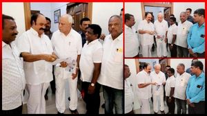 எடப்பாடிக்கு செக்? ஓ பன்னீர் செல்வம் அணியிடம் எடியூரப்பா சொன்ன ஒற்றை வார்த்தை! இதுதான் முக்கியமே! 