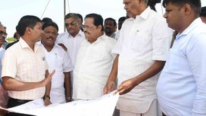 நெல்லை -தூத்துக்குடி மாவட்ட மக்களே! இன்னும் 7 மாதம் தான்! உங்கள் கனவுத் திட்டம் நிறைவேறப் போகுது! 