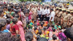 மரக்காணம் கள்ளச்சாராயம் பலி 7 ஆக உயர்வு! சிகிச்சை பலனின்றி மேலும் ஒருவர் உயிரிழந்ததால் சோகம் 