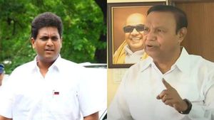 அன்று டி.ஆர்.பாலு.. இன்று டி.ஆர்.பி.ராஜா.. அத்தனை பேருக்கு மத்தியில் கண்ணீர்.. ஏன் என்னாச்சு? 