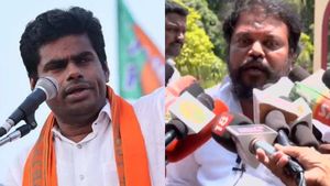 என் ஆபீஸை அபகரித்து சேவை மையம்.. அண்ணாமலைக்கு நேரடி தொடர்பு.. பாஜக நிர்வாகி பரபர புகார்! 