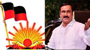  திமுக கட்சிப் பணியில் ஈடுபடும் மாநகராட்சி பணியாளர்கள்? மேயர், ஆணையர் உடந்தை? அன்புமணி ஆவேசம்!