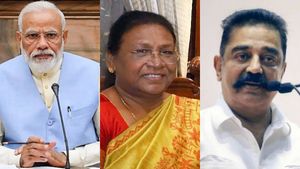 பிரதமர் மோடிக்கு ஒரு கேள்வி.. நாடாளுமன்ற திறப்பு விழாவுக்கு ஜனாதிபதி ஏன் வரக்கூடாது? : கமல்ஹாசன் 