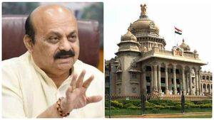 கர்நாடகாவில் பாஜக ஆட்சிக்கு வந்தால் நானே மீண்டும் முதல்வர்.. பற்றவைத்த பசவராஜ் பொம்மை! அப்போ அவரு? 