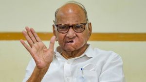 என்சிபி தலைவர் பதவியில் விலகிய சரத்பவார்.. ‛செக்’ வைத்த உயர்மட்ட குழு.. அதிரடி முடிவு.. செம ட்விஸ்ட்! 