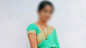  மஞ்ச தாலி வாசம்கூட போகலயே.. 