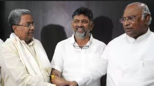 கர்நாடகாவில் அடுத்த முதல்வர் யார்?  திணறும் மேலிடம்.. ரேசில் முந்துகிறாரா சித்தராமையா.. பரபர பின்னணி 
