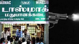 குலுங்கிய நீலகிரி.. கத்தியை சுழற்றிய டாஸ்மாக் திருடன் மணி.. சரமாரியாக சுட்ட போலீஸ்.. ஒரே பரபரப்பு 