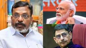 உயர் பதவியில் இருந்து கொண்டு இப்படி பேசலாமா? ஆளுநர், பிரதமர் மோடியை விமர்சித்த திருமாவளவன் 