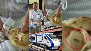 வந்தே பாரத் சூப்பர்தான்.. ஆனால் அதில் வழங்கப்பட்ட உணவை பாருங்க.. வெள்ளையா ஓடிய புழு.. நொறுங்கிய பயணி