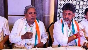 கர்நாடக முதல்வர் பதவியேற்பு விழா.. அழைப்புவிடுக்காமல் காங்கிரஸ் புறக்கணித்த 