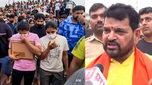 பாபர் மசூதி இடிப்பு, தாவூத் கூட்டாளி, பாலியல் புகார் +12 தொகுதிகள்- பிரிஜ் பூஷணும் பம்மும் பாஜகவும்! 
