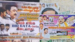 பயம் உங்க பயோடேட்டாவுலயே இல்லையா.. பார்த்தாலே தெரியுது.. எதிர் சேவலை இறக்கிய பாஜக.. போஸ்டர் யுத்தம்!