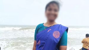 தர்மபுரி திமுக கவுன்சிலர் மகள் கொடூர கொலை.. 17 வயது சிறுவன் கொடுத்த பகீர் வாக்குமூலம் 