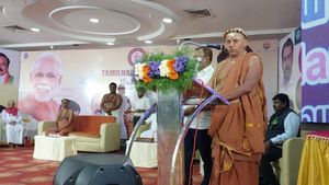 இதை செய்தால் நிச்சயமாக  தமிழகத்தைக் கைப்பற்றலாம்.. பாஜகவிற்கு மதுரை ஆதீனம் சொன்ன யோசனை 