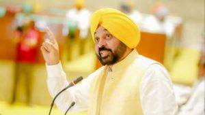 தமிழ்நாடு வழியில் பஞ்சாப்- பல்கலைக் கழக வேந்தராக இனி முதல்வர்.. சட்டசபையில் தீர்மானம் நிறைவேற்றம்! 