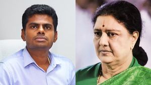 சீனுக்கு வந்து சீறிய சசிகலா.. அண்ணாமலை அரசியல் அனுபவம் இல்லாத குழந்தையாம்! எதே.. சின்னப்புள்ளத்தனமா?