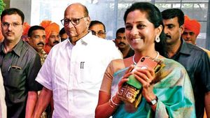 மகளுக்கு மகுடம் சூட்டிய சரத் பவார்: தேசியவாத காங்கிரஸ் செயல் தலைவராக சுப்ரியா சுலே நியமனம்! 