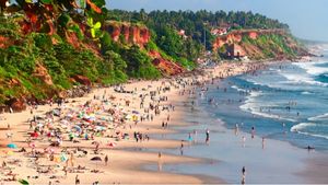 கோவா ஆசை நிறைவேறலயா? கன்னியாகுமரி அருகே சூப்பர் ஸ்பாட்.. 4 மணி நேரம்தான்! வர்கலாவில் என்ன ஸ்பெஷல்? 