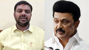 பக்ரீத் அன்றும் பணிக்கு வரணுமா? முதல்வர் ஆக்‌ஷன் எடுக்கணும்.. கோரிக்கை வைத்த நெல்லை முபாரக்!