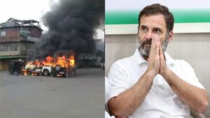 வன்முறையால் எரியும் மணிப்பூர்.. விரைகிறார் ராகுல் காந்தி.. 2 நாள் பயணம்! மக்களுடன் உரையாட திட்டம்!