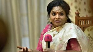 யார் தீக்குளித்தாலும் ஆளுநரை மாற்ற முடியாது.. தமிழிசை சௌந்தரராஜன் தடதட! 