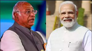 மணிப்பூரில் அமைதி திரும்ப முதல்வரை டிஸ்மிஸ் செய்யுங்கள்.. மோடிக்கு ஆலோசனை சொன்ன மல்லிகார்ஜூன கார்கே 