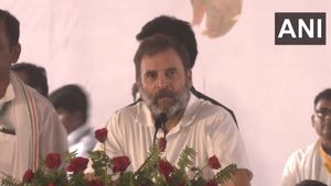 இந்தியாவில் காங்கிரஸ் - ஆர்எஸ்எஸ்/பாஜக இடையே கொள்கை யுத்தம்- பாட்னாவில் ராகுல்  ஆவேசம் 