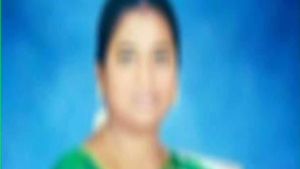 தேனியில் பயங்கரம்.. பெட்டிக்கடை நடத்திய பெண் வெட்டி படுகொலை.. பின்னணியில் பகீர்! கொலையாளி கைது 