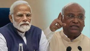  ஒடிஷா ரயில் விபத்து-  பிரதமர் மோடிக்கு சரமாரியாக கேள்விகளை கேட்டு 4 பக்க கடிதம் அனுப்பிய கார்கே!