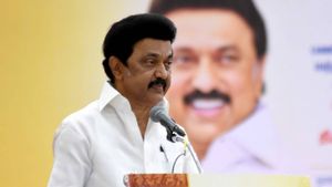 ரெஸ்டே இல்லை.. என்ன ஸ்பீடு.. சட்டென டெல்டாவிற்கு பறந்த ஸ்டாலின்.. அதிரடி ஆய்வு! இன்று என்ன நடக்கும்? 