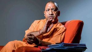 டபுள் என்ஜின் ஆட்சியில் வளர்ச்சி திட்டங்கள் வேகமாக செயல்படுத்தப்படுகிறது! உ.பி முதல்வர் பெருமிதம் 