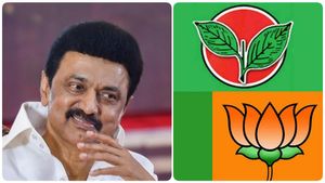 கொத்தடிமைக் கூட்டத்தை நம்பி பாஜக வந்திருக்கு.. ஜெ.மறைவுக்கு பிறகு.. அதிமுகவை விளாசிய மு.க ஸ்டாலின் 