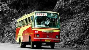  கேரளா போகும் டிரைவர்கள் அவசியம் தெரிஞ்சுக்கோங்க..லாரிகளுக்கு புது ரூல்ஸ்.. அரசு பஸ்க்கும் கட்டாயம் 