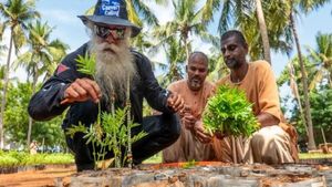 வன மகோத்சவம்.. தமிழகத்தில் 8.85 கோடி மரக்கன்றுகள் நடவு செய்த ஈஷா.. காவேரி கூக்குரல் இயக்கம்  சாதனை 