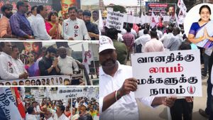 வானதி இங்கே.. கொடுத்த வாக்குறுதி எங்கே? கோவையில் ஆர்ப்பாட்டம்! களத்தில் இறங்கிய மக்கள் நீதி மய்யம்!